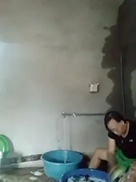 Moon squirtt online show from August 4, 2026, 4:04 am