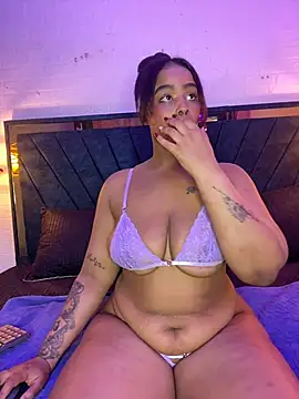 Snapshot of Ayla_Noir chatting on June 25, 2026, 3:16 pm Ayla Noir online show from June 25, 2026, 3:16 pm