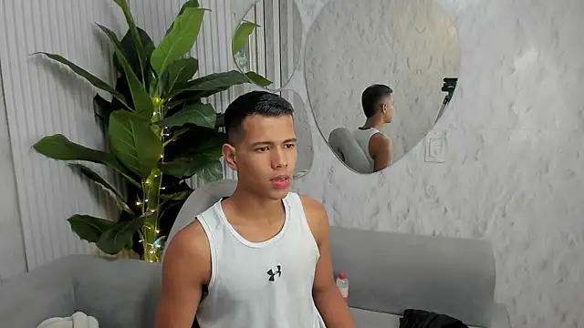 Noah sexhotty online show from July 4, 2026, 1:56 am