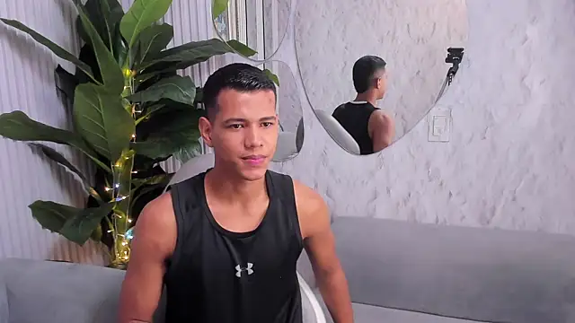 Noah sexhotty online show from July 5, 2026, 2:18 am