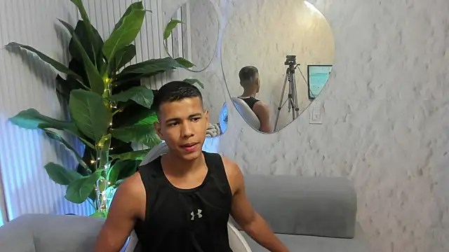 Noah sexhotty online show from July 21, 2026, 2:36 am