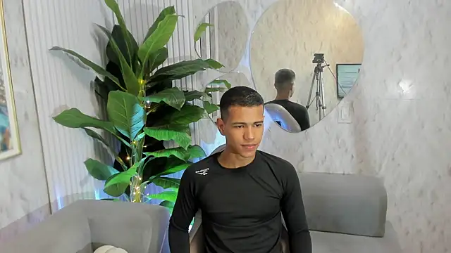 Noah sexhotty online show from July 23, 2026, 2:20 am