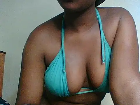 Snapshot of Bad_ass_girl chatting on June 27, 2026, 12:44 pm Bad ass girl online show from June 27, 2026, 12:44 pm