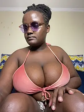 Snapshot of Bustyy_Bitch chatting on July 2, 2026, 11:05 am Bustyy Bitch online show from July 2, 2026, 11:05 am