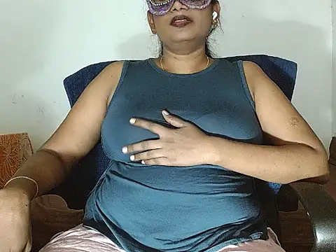 lovely chubby SL online show from July 12, 2026, 2:08 pm