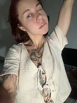 RosieDesire online show from June 30, 2026, 3:13 pm