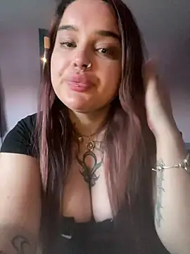 sabrinaslut online show from July 8, 2026, 8:24 pm
