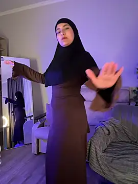 YasminNoir  online show from June 30, 2026, 7:04 pm