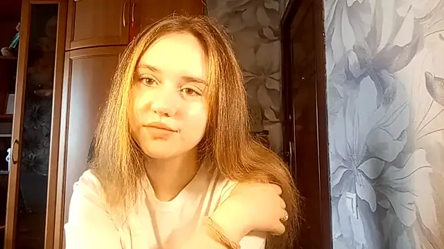 Snapshot of KaryKozeyah chatting on July 1, 2026, 11:45 am KaryKozeyah online show from July 1, 2026, 11:45 am
