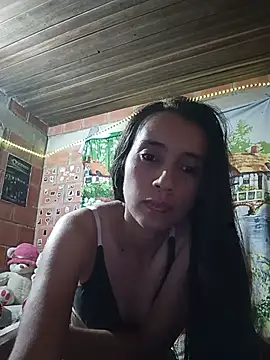 Snapshot of Paola_Diamond chatting on July 5, 2026, 1:12 am Paola Diamond online show from July 5, 2026, 1:12 am