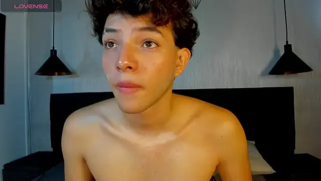 Snapshot of Black_Will_ chatting on July 10, 2026, 2:41 pm Black Will online show from July 10, 2026, 2:41 pm