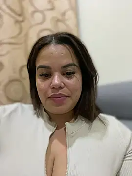 AliceStarshine online show from March 21, 2025, 2:50 am