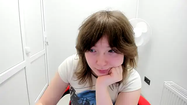 Snapshot of HachiYume chatting on July 9, 2026, 6:28 am HachiYume online show from July 9, 2026, 6:28 am