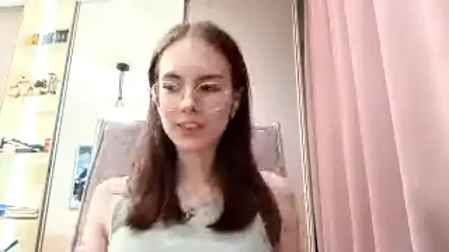Snapshot of BrawAlly chatting on July 8, 2026, 10:53 am BrawAlly online show from July 8, 2026, 10:53 am