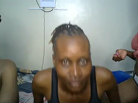 Petitebee01 online show from July 6, 2026, 7:49 am