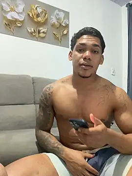 Snapshot of YuriCardosox79 chatting on July 8, 2026, 2:27 am YuriCardosox79 online show from July 8, 2026, 2:27 am