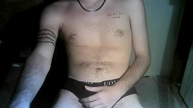 Snapshot of tino3444 chatting on July 8, 2026, 8:57 pm tino3444 online show from July 8, 2026, 8:57 pm