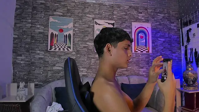 stevensantana1 online show from July 10, 2026, 2:27 am