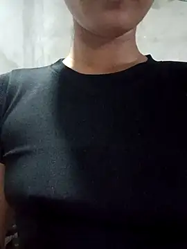 Snapshot of Rosie-loveU- chatting on July 24, 2026, 11:14 pm Rosie-loveU- online show from July 24, 2026, 11:14 pm