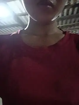 Snapshot of Rosie-loveU- chatting on August 5, 2026, 12:13 am Rosie-loveU- online show from August 5, 2026, 12:13 am