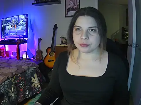 Snapshot of Allis_Wonderland chatting on July 15, 2026, 3:45 am Allis Wonderland online show from July 15, 2026, 3:45 am