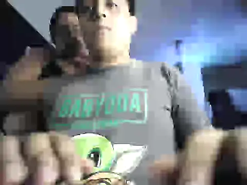 Snapshot of Estrella_4 chatting on July 9, 2026, 9:08 pm Estrella 4 online show from July 9, 2026, 9:08 pm