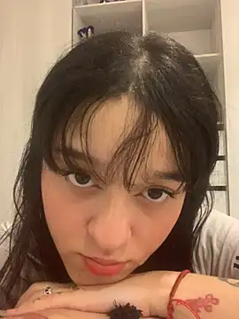 ruemi rose online show from July 15, 2026, 3:23 am