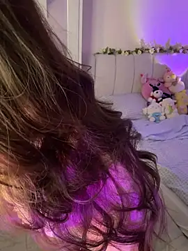 tiffannyland online show from July 17, 2026, 11:42 pm
