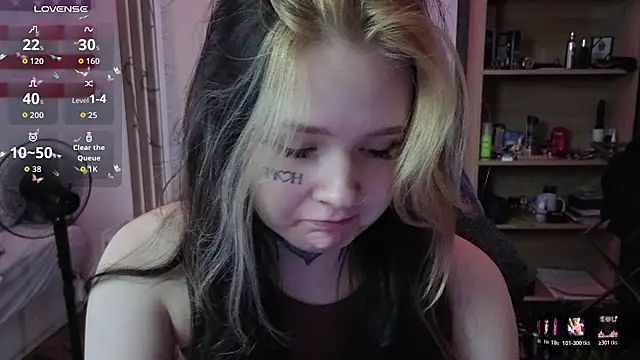 Snapshot of Liaa_Littll chatting on July 24, 2026, 6:17 pm Liaa Littll online show from July 24, 2026, 6:17 pm