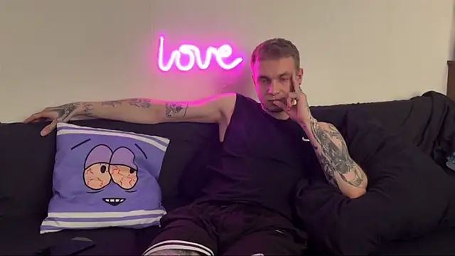 jxxxsti0n online show from July 13, 2026, 1:36 pm