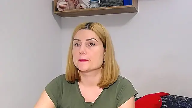 alisenties online show from December 14, 2025, 3:06 pm