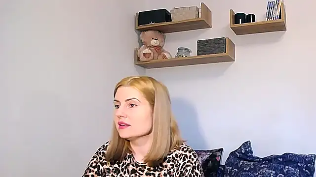 alisenties online show from March 2, 2026, 3:30 pm