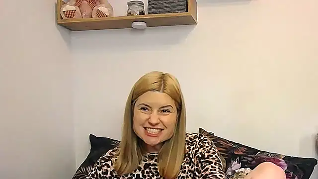alisenties online show from May 29, 2026, 2:26 pm