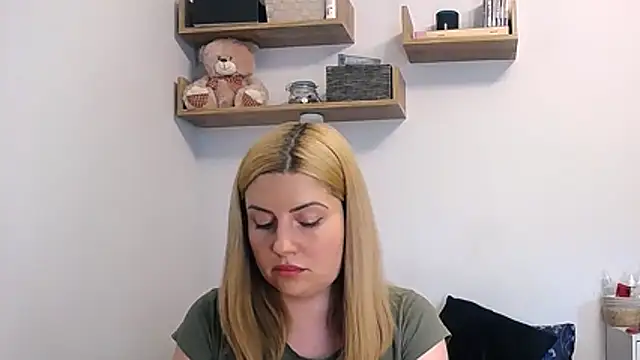 alisenties online show from June 12, 2026, 2:27 pm