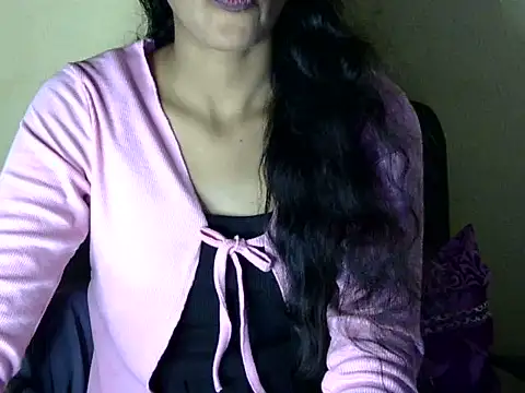 Snapshot of Hayat_K chatting on July 15, 2026, 3:50 pm Hayat K online show from July 15, 2026, 3:50 pm