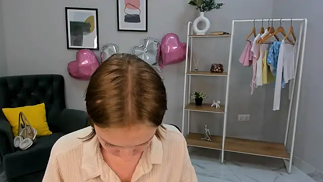 Snapshot of Jill_Moss chatting on July 17, 2026, 1:40 pm Jill Moss online show from July 17, 2026, 1:40 pm