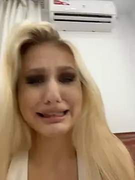 Christina Diamond online show from July 14, 2026, 5:07 pm