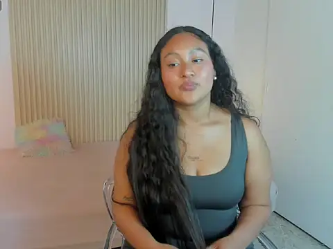 Snapshot of SerenaFordd chatting on July 14, 2026, 8:47 pm SerenaFordd online show from July 14, 2026, 8:47 pm