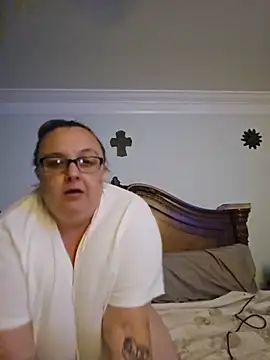Snapshot of OurDirtyLilSecret88 chatting on July 20, 2026, 1:53 am OurDirtyLilSecret88 online show from July 20, 2026, 1:53 am