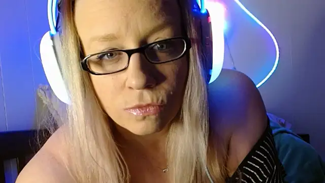 XxMs StarzxX online show from January 23, 2025, 1:19 am