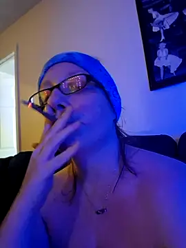 XxMs StarzxX online show from September 17, 2025, 3:19 am