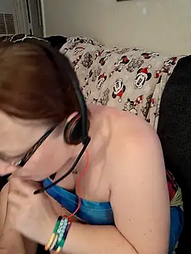 XxMs StarzxX online show from December 17, 2025, 9:21 pm