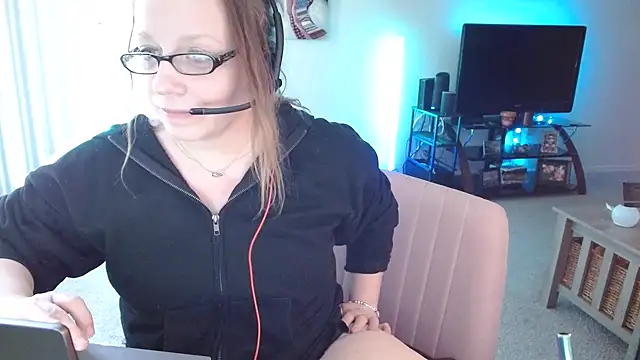 XxMs StarzxX online show from February 9, 2026, 4:55 pm