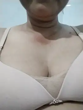 Snapshot of -Titihan- chatting on July 16, 2026, 10:05 pm -Titihan- online show from July 16, 2026, 10:05 pm