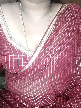 Snapshot of Tamil_hot_Shalini chatting on July 18, 2026, 9:02 am Tamil hot Shalini online show from July 18, 2026, 9:02 am