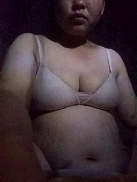 Snapshot of Jenny-rose chatting on July 18, 2026, 3:16 pm Jenny-rose online show from July 18, 2026, 3:16 pm
