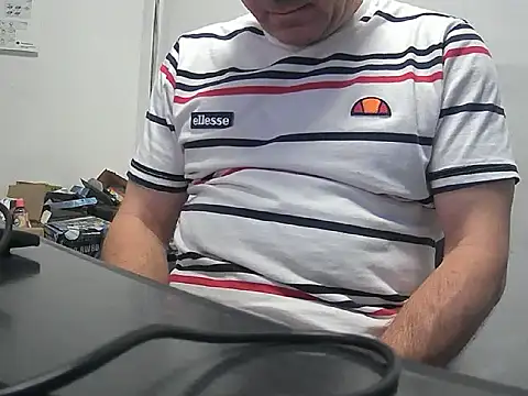gabriel9  online show from May 25, 2026, 7:58 am