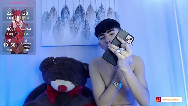 Michaell and twink online show from July 20, 2026, 8:44 pm