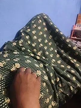 Snapshot of Tamilmeera007 chatting on July 21, 2026, 12:51 pm Tamilmeera007 online show from July 21, 2026, 12:51 pm