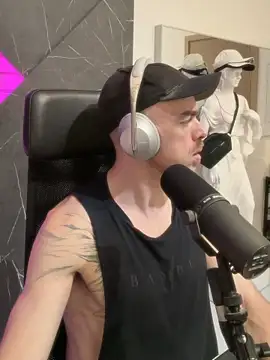 Snapshot of logan2kelly chatting on July 31, 2026, 5:56 pm logan2kelly online show from July 31, 2026, 5:56 pm